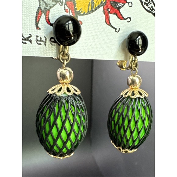 Vintage Made In Japan Clip On Earrings - Neon Green With Black Netting - Picture 2 of 9